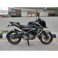 BAJAJ PULSAR NS200