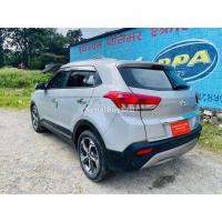 2018 model creta with sunroof, six airbag fully loaded