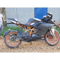 KtM RC 200