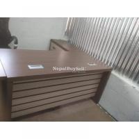 Office table 1.6 m.