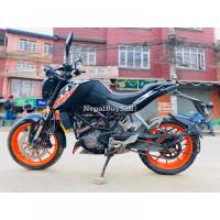 Ktm duke 200